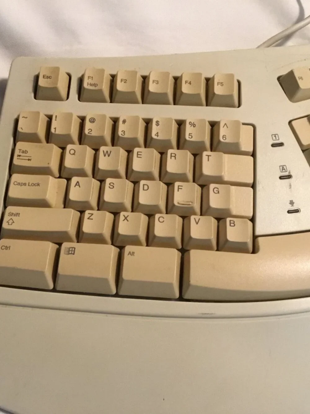 Vintage 1995 Microsoft Natural PS/2 Keyboard 59758 With Back Stand Works Tested